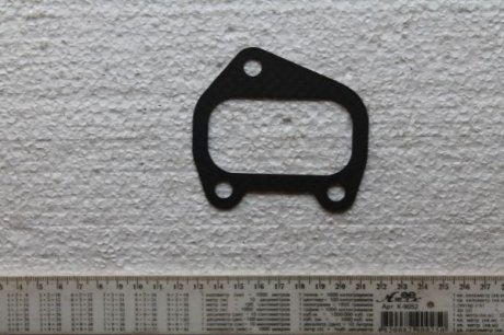 Прокладка колектора з листового металу у поєднанні з паронітом AJUSA 13047500 (фото 1)