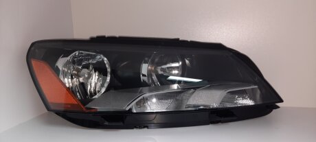Фара передня VW PASSAT (B7, USA TYPE), 11 - 15 AND 30941158 (фото 1)