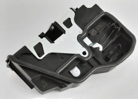 Замок дверей передній правий BMW X3 F25 E83, X5 E70, X6 E71, F30 F10 F20 E90 E60 E65 F25 AND 31837148
