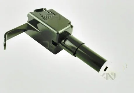 Форсунка омивача фари правої CAMRY V40 2006-2011 AND 3J955066