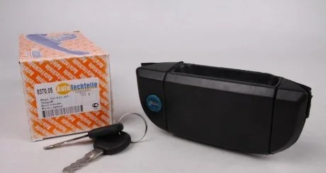 Ручка дверей, ліва AUTOTECHTEILE 383 7005