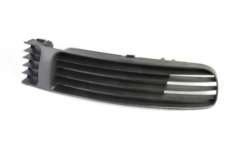 Решітка бампера передн Прав (чорний) VW PASSAT B5 08.96-11.00 BLIC 6502079539996P