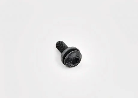 Болт M7X18 BMW 11317791821