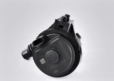Помпа дотаткова BMW 11518671654