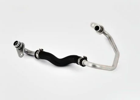 Патрубок системи охолодження B58 BMW 11537643177