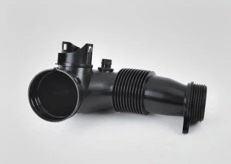 Повітропровід BMW 13717605638