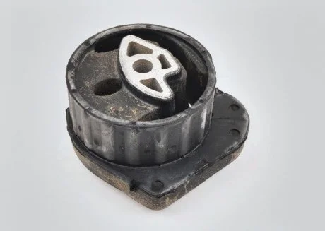 Опора КПП F30 BMW 22316861324