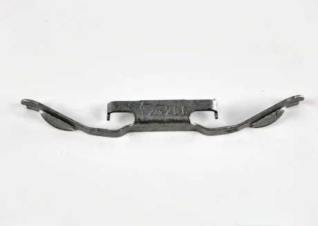 Пружина фиксирующая BMW 34111163801