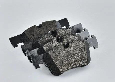 Колодки гальмівні передні 1 F20/F20 LCI/F21/F21 LCI / 3 F34 GT/F34 GT LCI / 4 F33/F33 LCI/F36 Gran Coupe/F36 Gran Coupe LCI BMW 34116850568