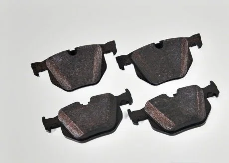 Комплект колодок задніх на Е70/F15 BMW 34216776937