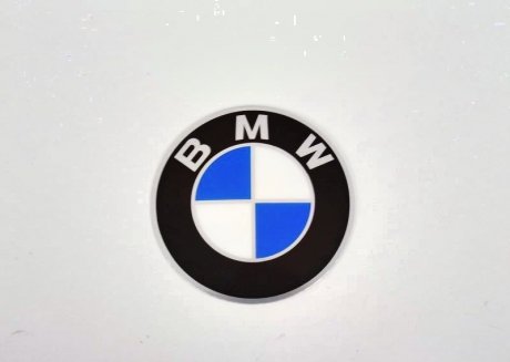 Эмблема с клеящей пленкой BMW 36131181081