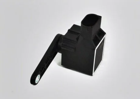 Фото 1 - датчик кліренсу E60/E83 BMW 37146784697 Датчик кліренсу E60/E83 BMW 37146784697 (фото 1)