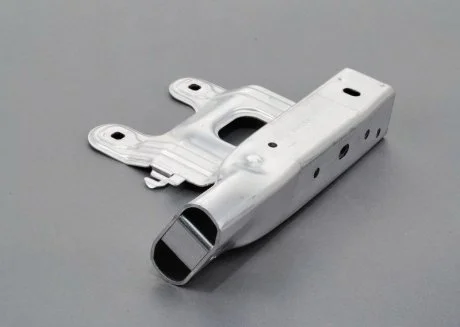 Кронштейн балки опор BMW 51117266193
