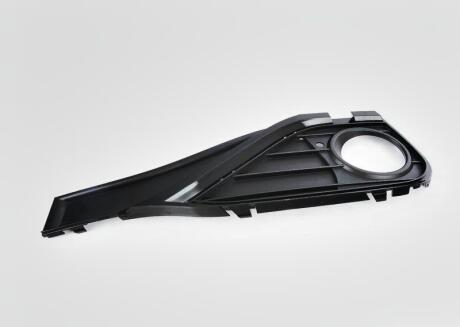 Решітка протимуманної фари L F32/F33 BMW 51117294833