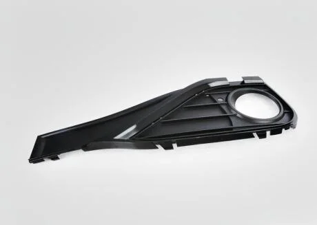 Решітка протимуманної фари L F32/F33 BMW 51117294833