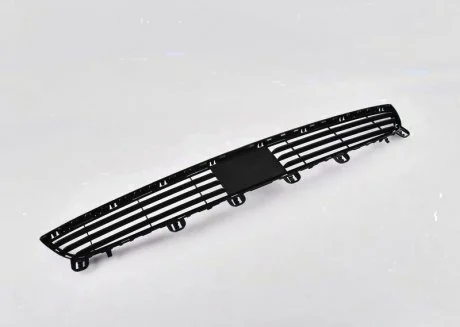 Решітка бампера центр F15 BMW 51117303083