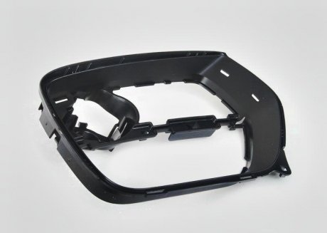 Уставка в бампер П BMW 51117312598