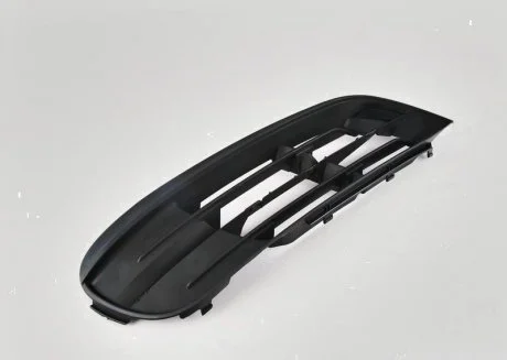 Решетка бугров ниже пр. BMW 51117331728