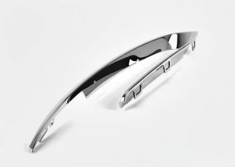 Молдинг накладка правої решітки бампера хром bmw 5 f10 f11 BMW 51117331770