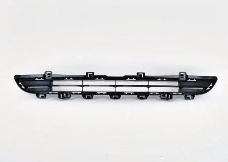 Решітка бампера середня верх X3 F25 BMW 51117338493