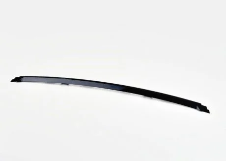 Молдинг бампера переднеого 3 F30 F31 черний 2015- BMW 51117396831