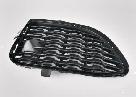 Решетка боковая П BMW 51118056942
