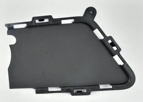 Накладка в бампер R F30 BMW 51118062636