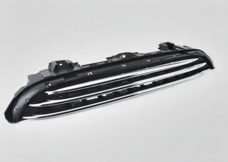 Решітка капота BMW 51137335529