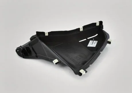 Щиток підкрилка L G30 BMW 51718060031