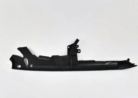 Ущільнювач крыла лівого X3 G01, X4 G02 верхній BMW 51767397491