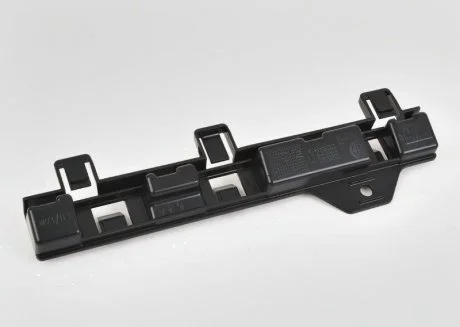 Кронштейн накладки порога правый передний 3 F30 F31 BMW 51777240874