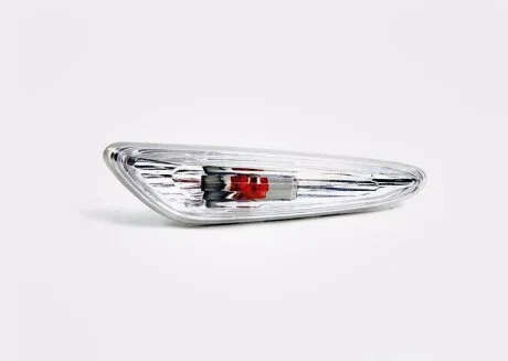 Поворотник правий BMW 63137165916