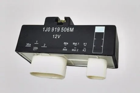 Блок керування вентилятором (BOSCH) Borsehung B17825