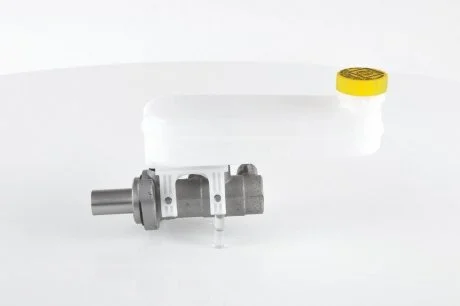 Главный тормозной цилиндр Ducato 2.2/2.3/3.0 D/Multijet 06- (d=26.9mm) BOSCH 0 204 123 720