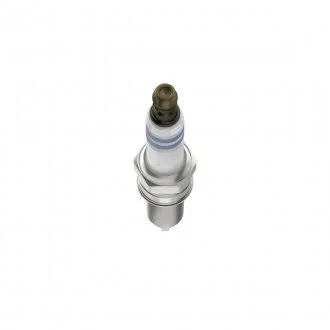 Свічка YR8MEW HYUNDAI/KIA i10/Accent/Picanto/Rio \'\'1,0-1,2 \'\'10>> - кратн. 10 шт BOSCH 0242129521