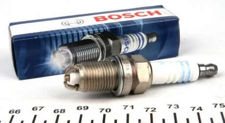 Свіча запалювання VAG/GM/BMW BOSCH 0 242 229 654
