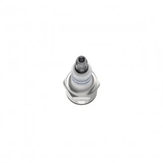 Фото 1 - свеча зажигания WSR7F NICKEL BOSCH 0242235651 Свеча зажигания WSR7F NICKEL BOSCH 0242235651 (фото 1)