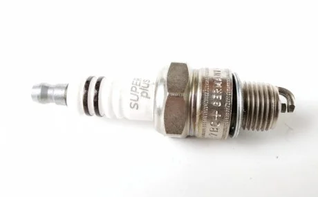 Свічка запалювання BOSCH 0242235665