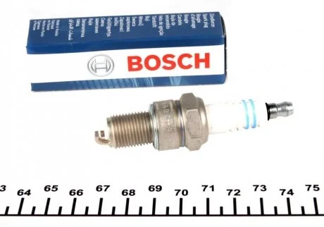 Свіча запалювання Fiat / Ford / PSO / Renault / Subaru BOSCH 0242240592