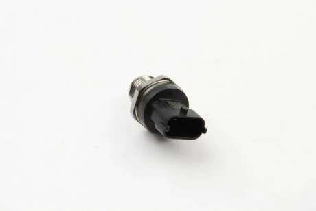 Датчик тиску палива (CR) Doblo 1.3MJTD BOSCH 0 281 006 053