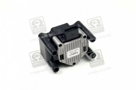 Катушка зажигания Audi A4 94- / VW Passat 1,6 97- / Skoda Octavia 98- BOSCH 0 986 221 048 (фото 1)