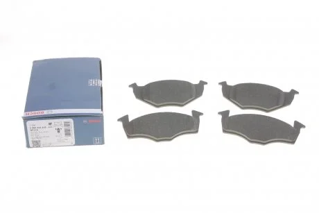 Тормозные колодки дисковые SEAT Toledo, Ibiza, Cordoba 1.9 D, 1.8,2.0 / VW Golf III, Vento, Polo 1.4,1.8,2. BOSCH 0986424449