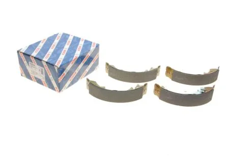 Тормозные колодки барабанные BMW - DE LA CHAPELLE 316 / 316i / 316i Cabrio / 318i / 318i Cabrio / 320i BOSCH 0986487013