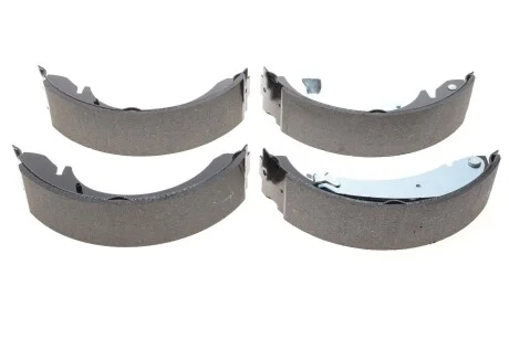 Тормозные колодки барабанные CITROEN Jumper / FIAT Ducato 18 / 4x4 / PEUGEOT Boxer -05 BOSCH 0986487522