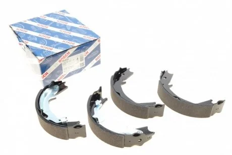 Тормозные колодки барабанные (ручник) HYUNDAI SantaFe / Tucson 01 - BOSCH 0986487711