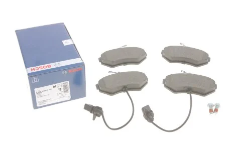 Тормозные колодки дисковые AUDI A4 -06 / VW Passat -00 BOSCH 0986494042