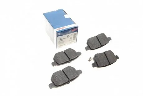 Тормозные колодки дисковые TOYOTA Auris / Yaris задняя сторона 1,0-1,8 06 - BOSCH 0986494255