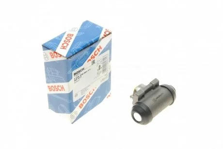 Цилиндр тормозного суппорта RENAULT Megane задняя сторона 96 -03 BOSCH F026009564