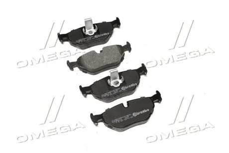 Комплект тормозных колодок с 4 шт. дисков BREMBO P06023