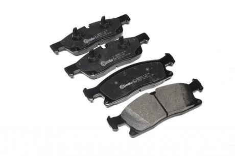 Комплект тормозных колодок с 4 шт. дисков BREMBO P50108